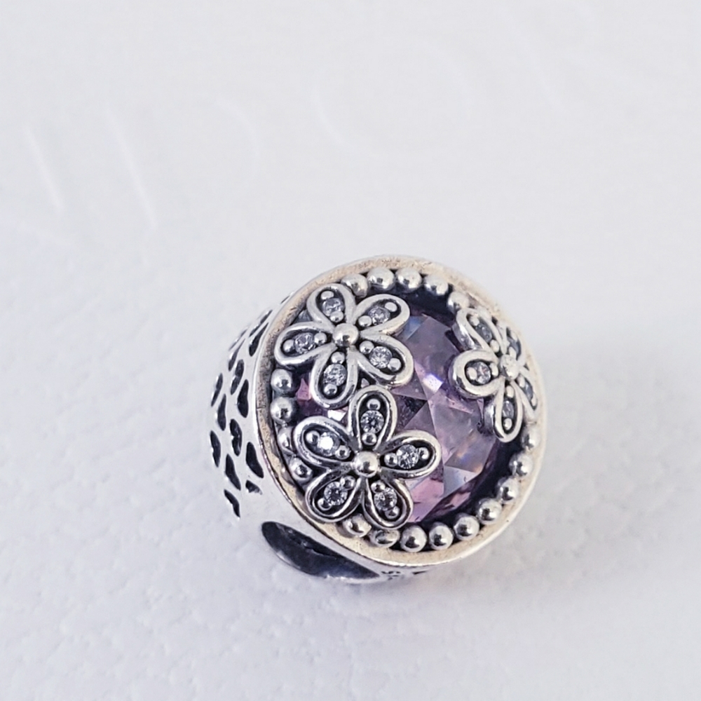 🌼Authentic Pandora ⭐️RETIRED⭐️DAISY MEADOW CHARM